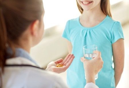 Cara Pilih Suplemen Multivitamin yang Aman untuk Anak