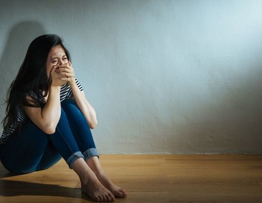 Pseudobulbar Affect, Kondisi Menangis dan Tertawa Tanpa Sebab