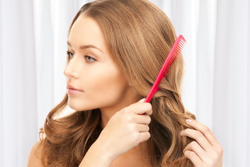 Hati-Hati, 17 Kebiasaan Ini Bisa Bikin Rambut Anda Tipis! (Syda-Productions/Shutterstock)