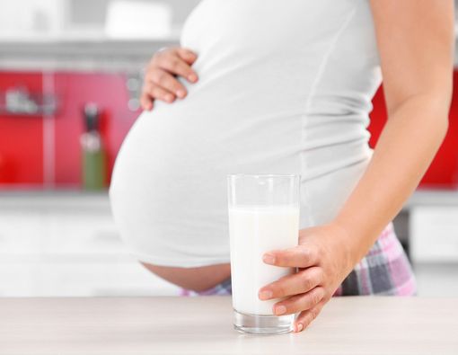 Susu Hamil dan Suplemen, Bolehkah Dikonsumsi Bersamaan?