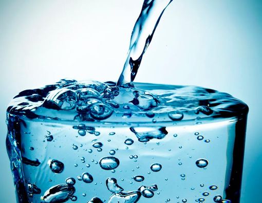 Apakah Air Alkali Benar-benar Menyehatkan?