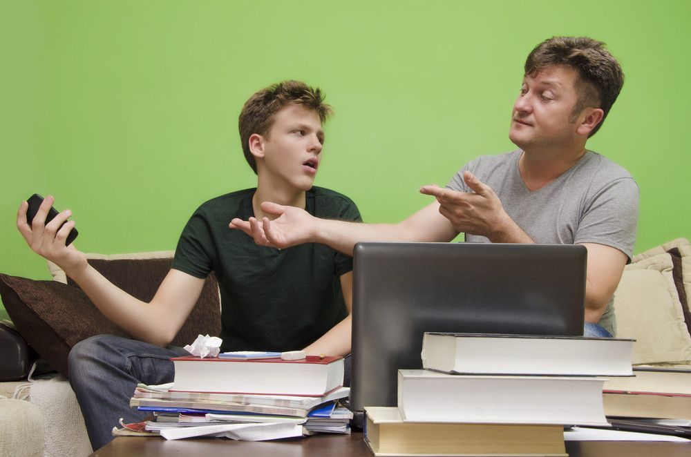 4 Dampak Terlalu Mengendalikan Anak