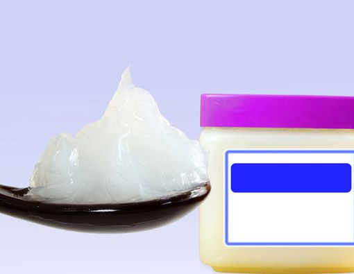 Cegah Eksim pada Bayi dengan Petroleum Jelly