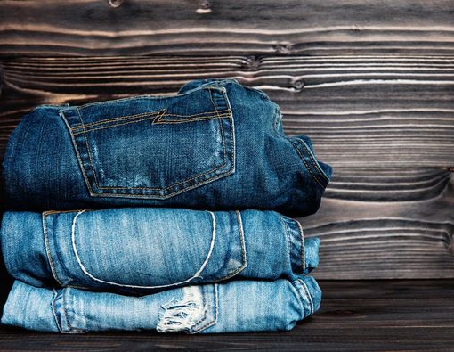 Jarang Mencuci Jeans, Amankah bagi Kesehatan?