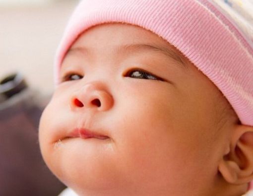 6 Tips Mengatasi Sariawan pada Bayi