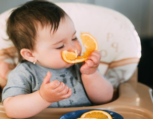 Makanan Ini Bisa Bikin Rambut Bayi Tumbuh Lebat