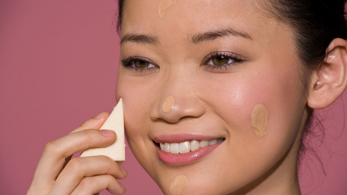 Tips Menggunakan Alas Bedak untuk Kulit Sensitif