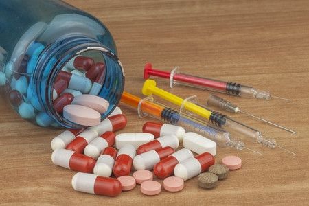 Menyikapi Peredaran Obat dan Vaksin Palsu