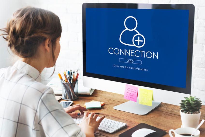 Alasan Kenapa Anda Tak Perlu  Berteman dengan Mantan di Medsos