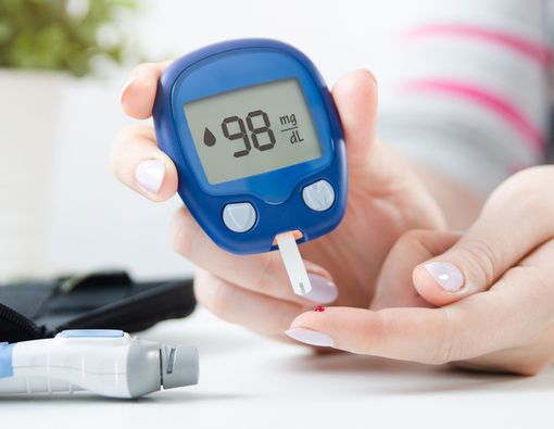 Cegah Diabetes dengan Rutin Cek Gula Darah