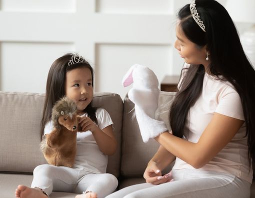 Kiat Orang Tua Berbicara dengan Balita