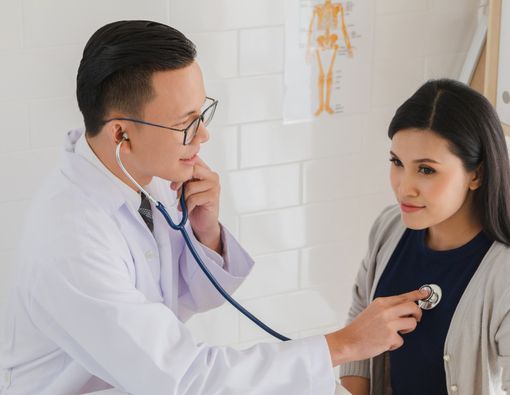 Adakah Hubungan Kanker dengan Implan Payudara?