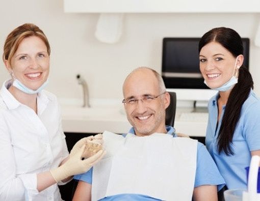 6 Cara Jaga Kesehatan Gigi Penderita Diabetes