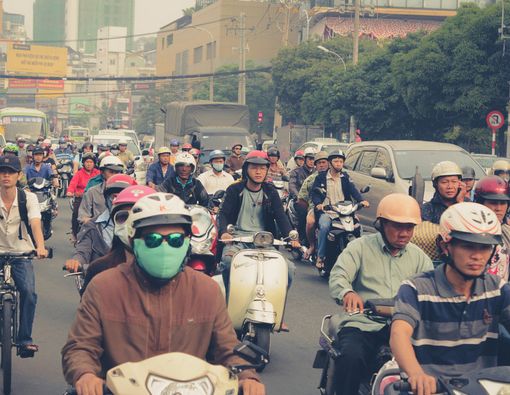 Naik Sepeda Motor di Siang Hari, Berbahaya bagi Kesehatan!
