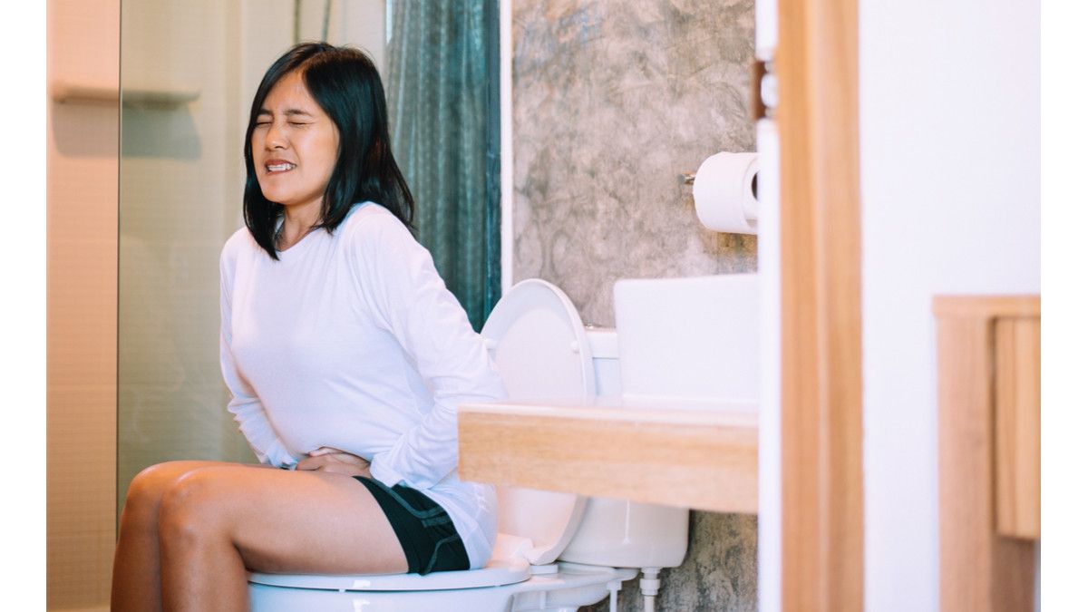 Ini Sebabnya Anda Buang Air Besar Setelah Makan