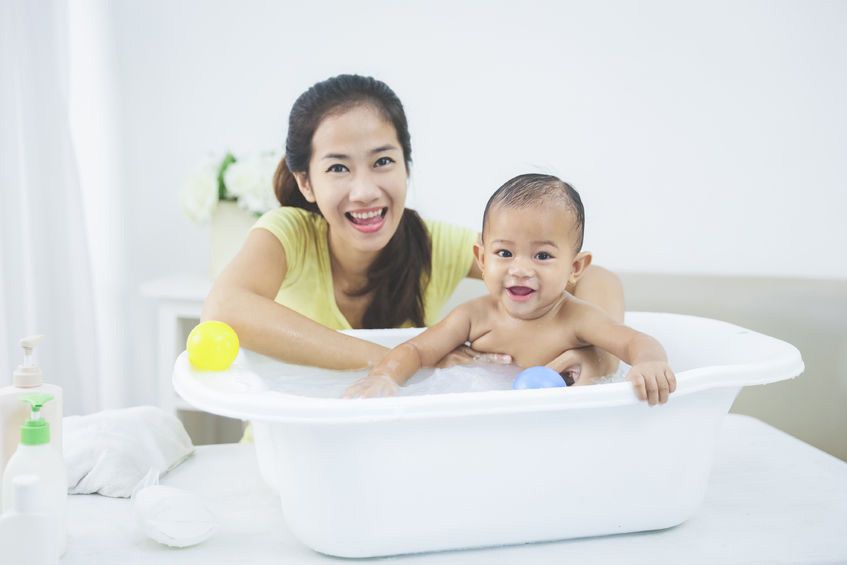 Mandi Air Dingin Tingkatkan Daya Tahan Tubuh Anak, Benarkah?