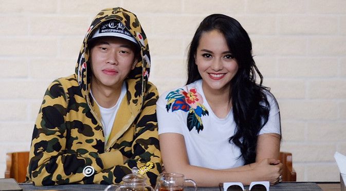 Suami Ririn Ekawati Meninggal Akibat Leukemia