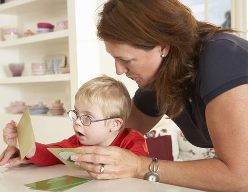 Kiat Mendidik Anak dengan Down Syndrome