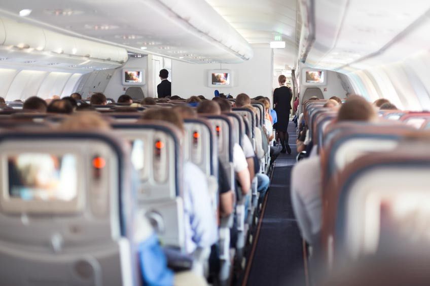 5 Kiat Sehat Naik Pesawat