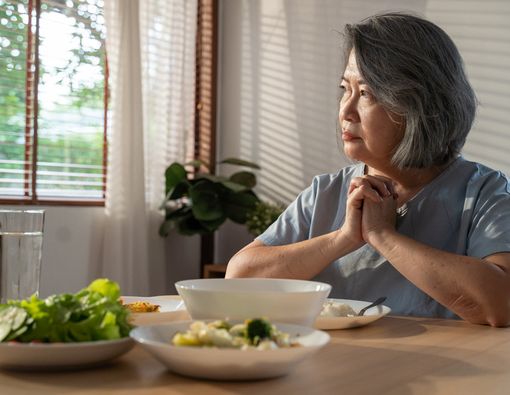 Mengenali Bahaya Malnutrisi pada Lansia