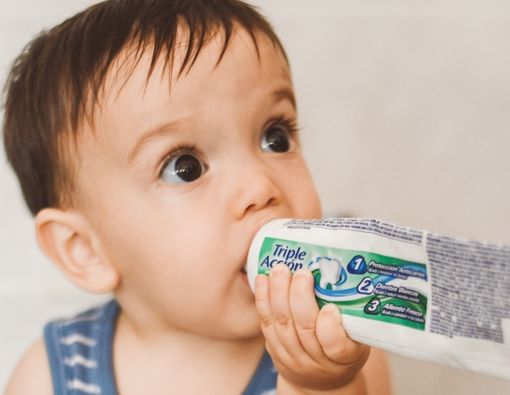 Anak Sering Menelan Pasta Gigi, Berbahayakah?