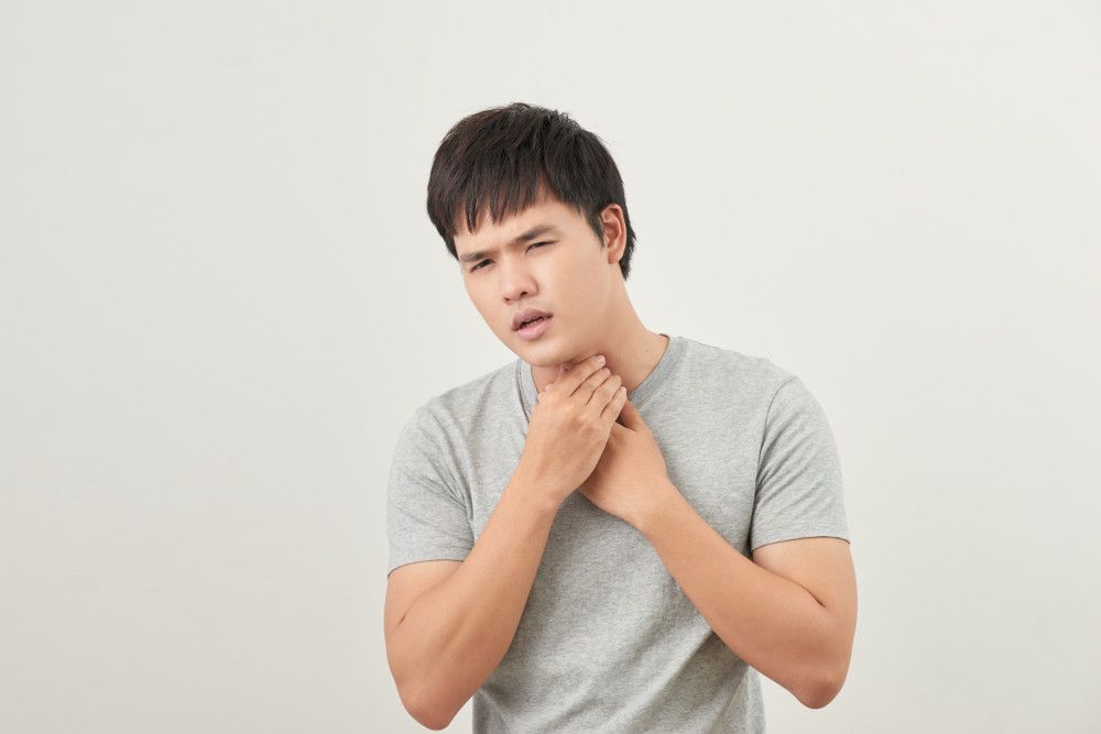 Radang Tenggorokan atau Difteri? Kenali Bedanya!