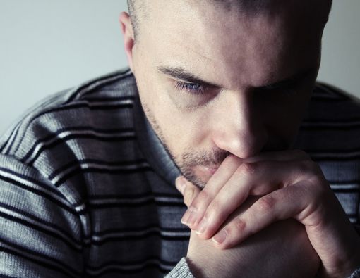 Tips Mencegah Keinginan Bunuh Diri pada Penderita Depresi