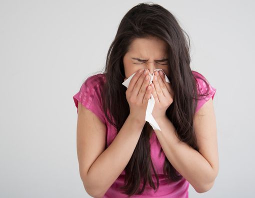 Anda Bersin Terus-menerus? Mungkin ini Penyebabnya