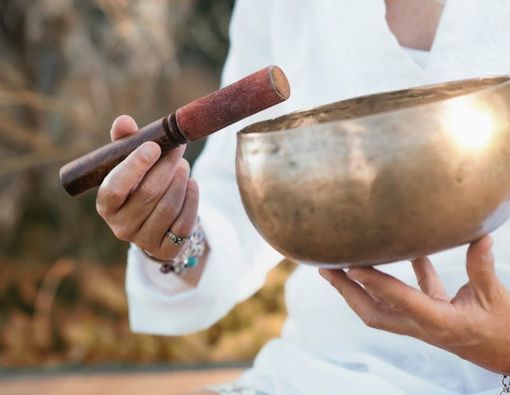 Manfaat Singing Bowl untuk Kesehatan