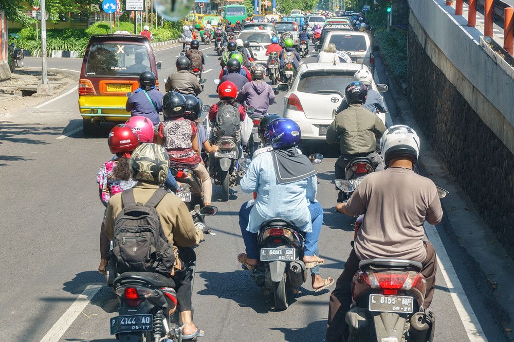 Heat Stroke Bisa Terjadi saat Macet, Ini Gejalanya!