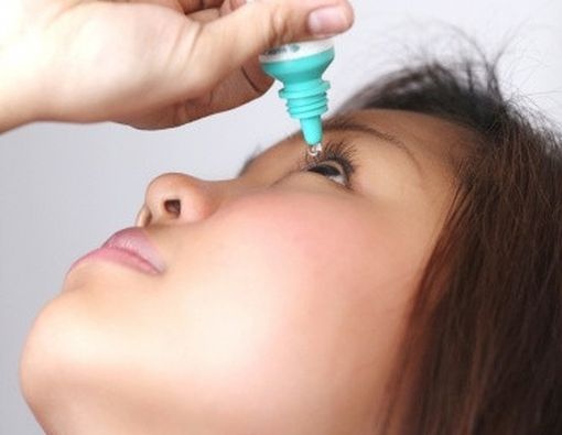 Jangan Sembarangan Menggunakan Tetes Mata