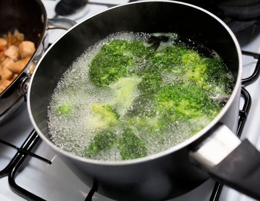 Merebus Sayuran Terlalu Lama Berbahaya bagi Tubuh?