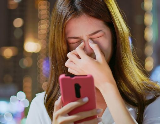 Mata Silinder Tapi Ogah Pakai Kacamata? Hati-hati Bisa Komplikasi!