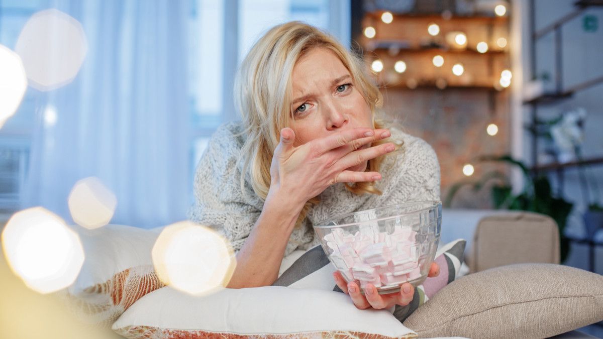Jangan Makan Saat Stres Kalau Tak Mau Berat Badan Naik