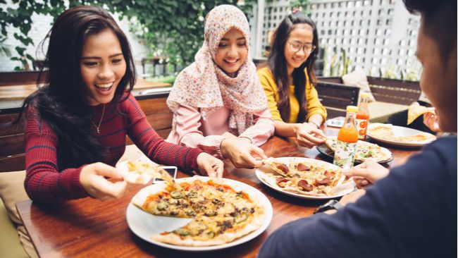 Sering Buka Puasa Bersama Picu Kenaikan Berat Badan?