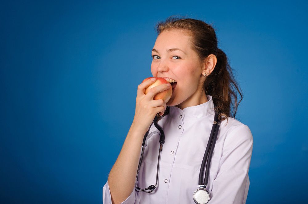 5 Makanan Sehat bagi Perawat untuk Cegah Badan Lemas