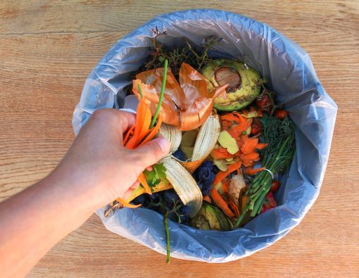 5 Makanan yang Harus Dibuang Saat Sudah Kedaluwarsa