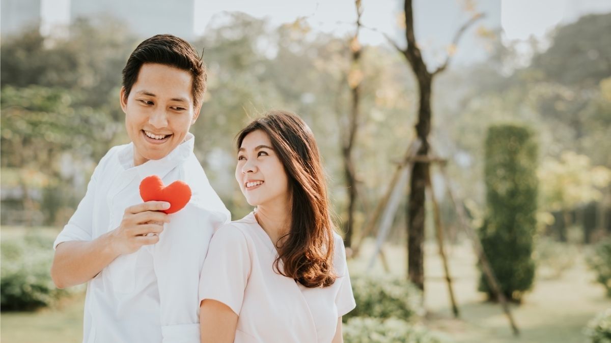 Cara Menyikapi Pasangan yang Belum Siap Menikah