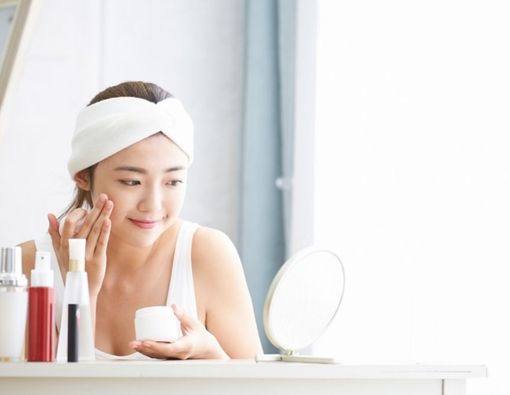 Catat! Ini Urutan Skincare Malam yang Benar lho