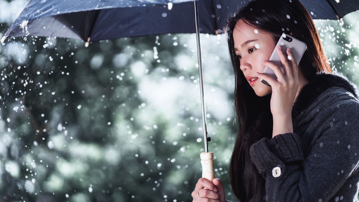 Tips agar Tidak Mudah Sakit karena Sering Kehujanan