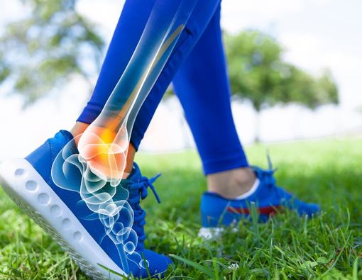 Tulang Pergelangan Kaki: Bentuk, Fungsi, dan Risiko Penyakitnya