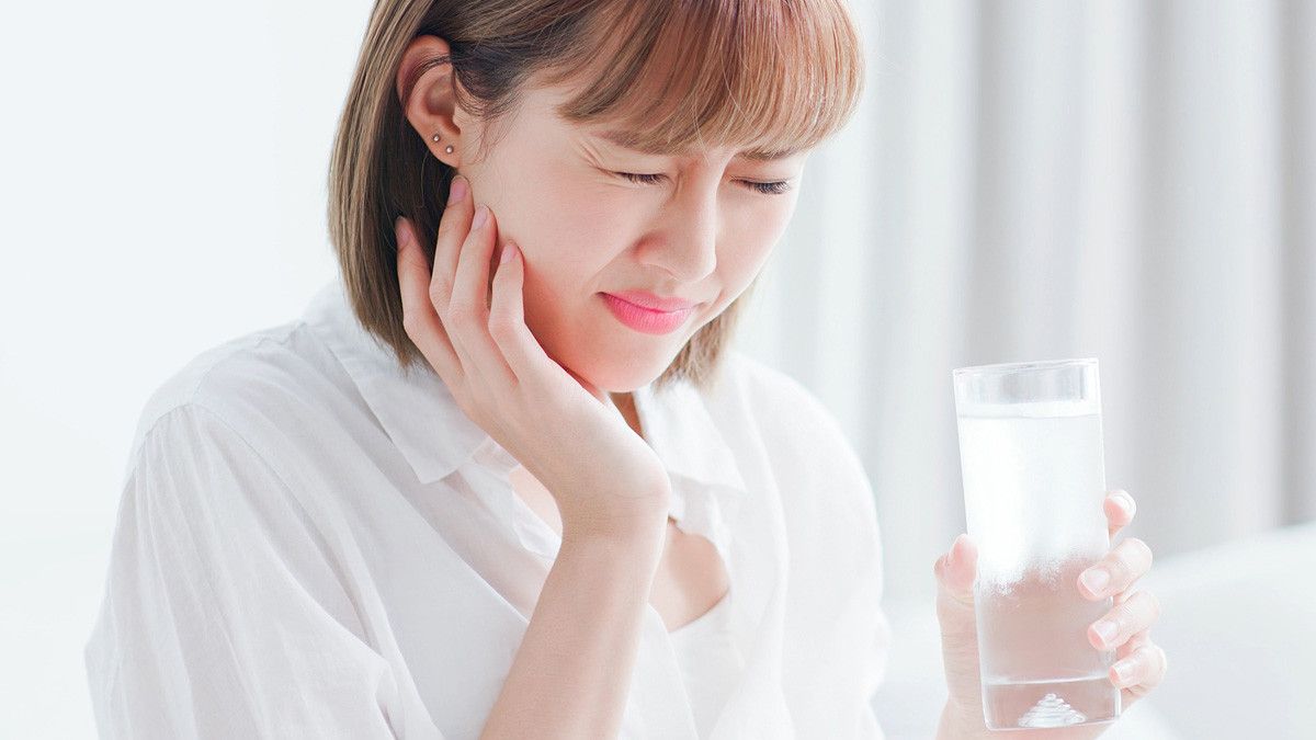 Pentingnya Mineral untuk Gigi Sensitif, Bisa Atasi Ngilu?