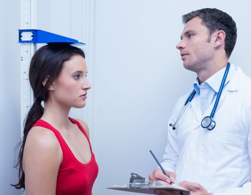 Berapa Batasan Umur Pertumbuhan Tinggi Pria dan Wanita