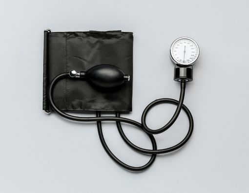 Tips Memilih Tensimeter atau Alat Tensi Darah yang Tepat