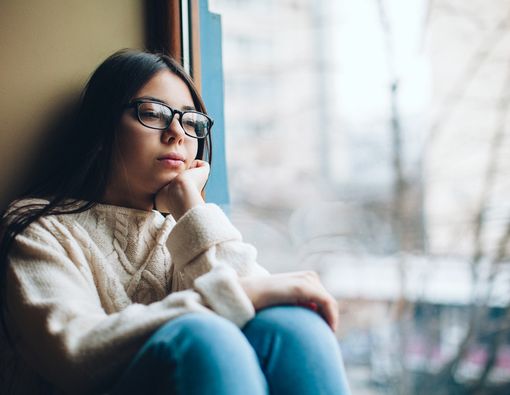 Hoaks Picu Depresi pada Anak dan Remaja