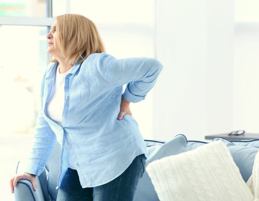 Tanda Jika Nyeri Punggung Disebabkan karena Penyakit Serius