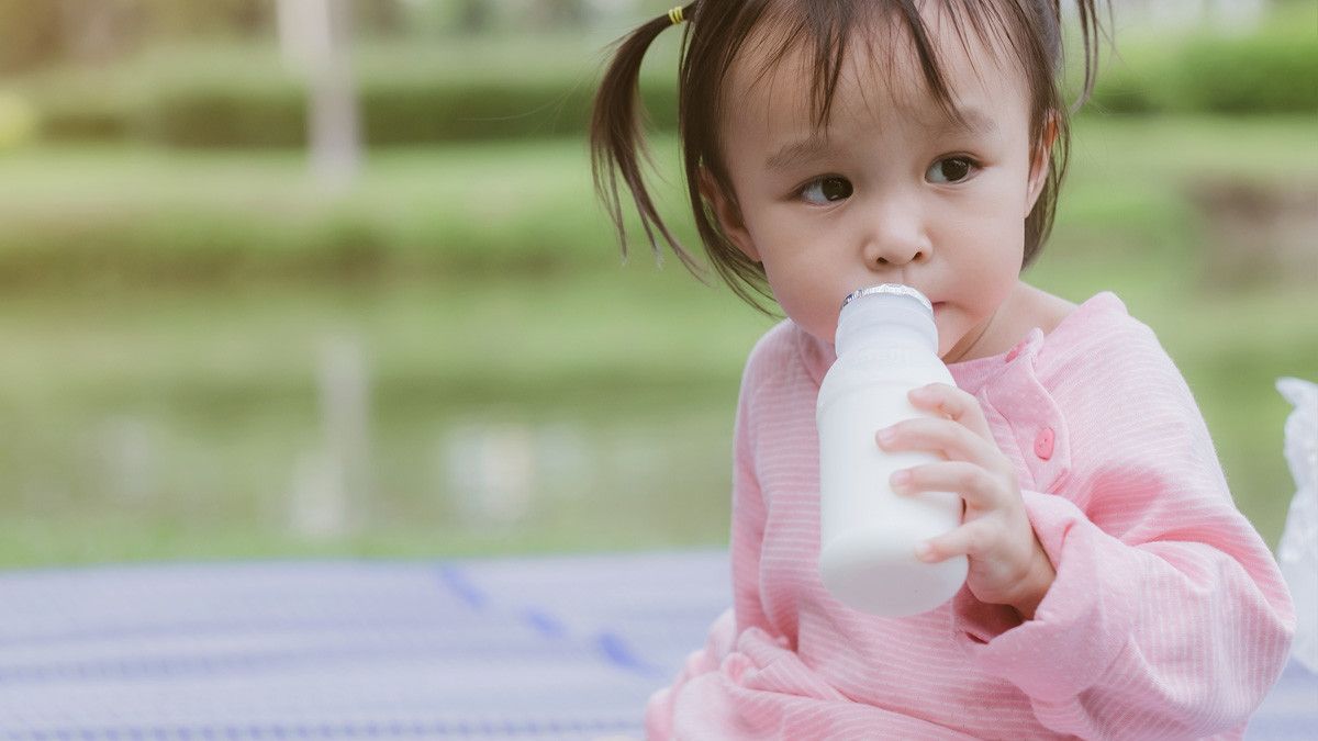 Ini Manfaat Susu untuk Kesehatan Pencernaan Si Kecil