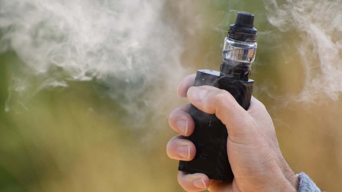 Benarkah Vape Sebabkan Kanker Paru? (Amani-A./Shutterstock)