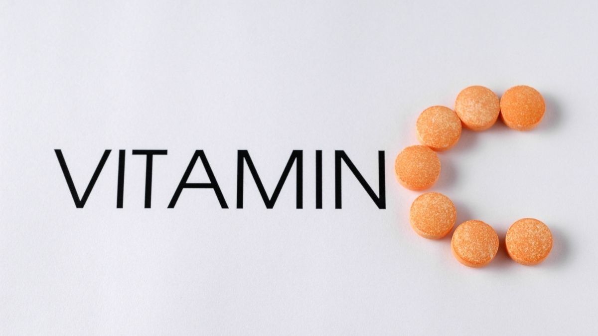 Minum Vitamin C Usai Vaksinasi COVID-19 Ganggu Efektivitas?