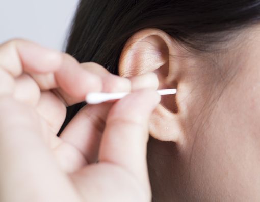 Bagaimana Jika Cotton Bud Tertinggal di Dalam Telinga?
